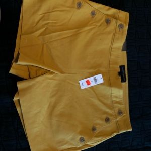 Banana Republic size 6 shorts